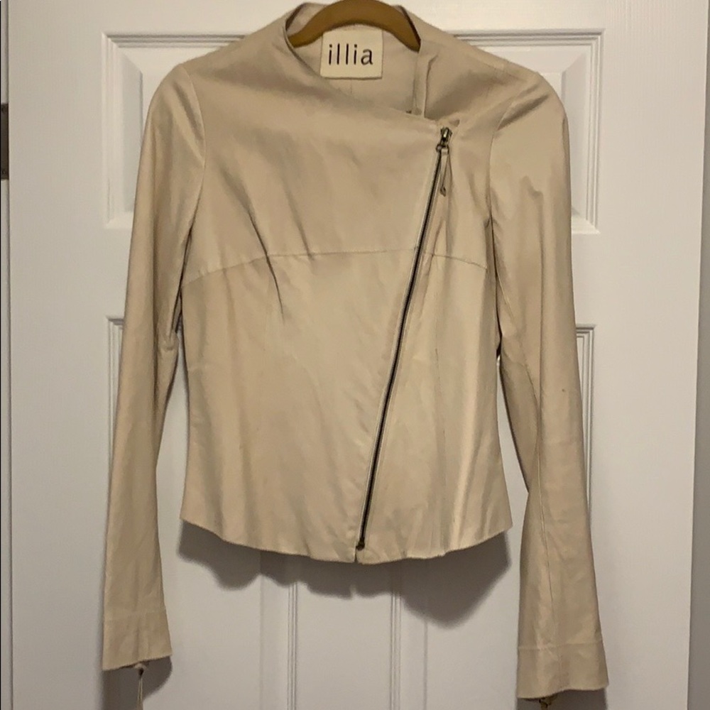 🔥illia Napa Leather Moto Creme Jacket🔥
